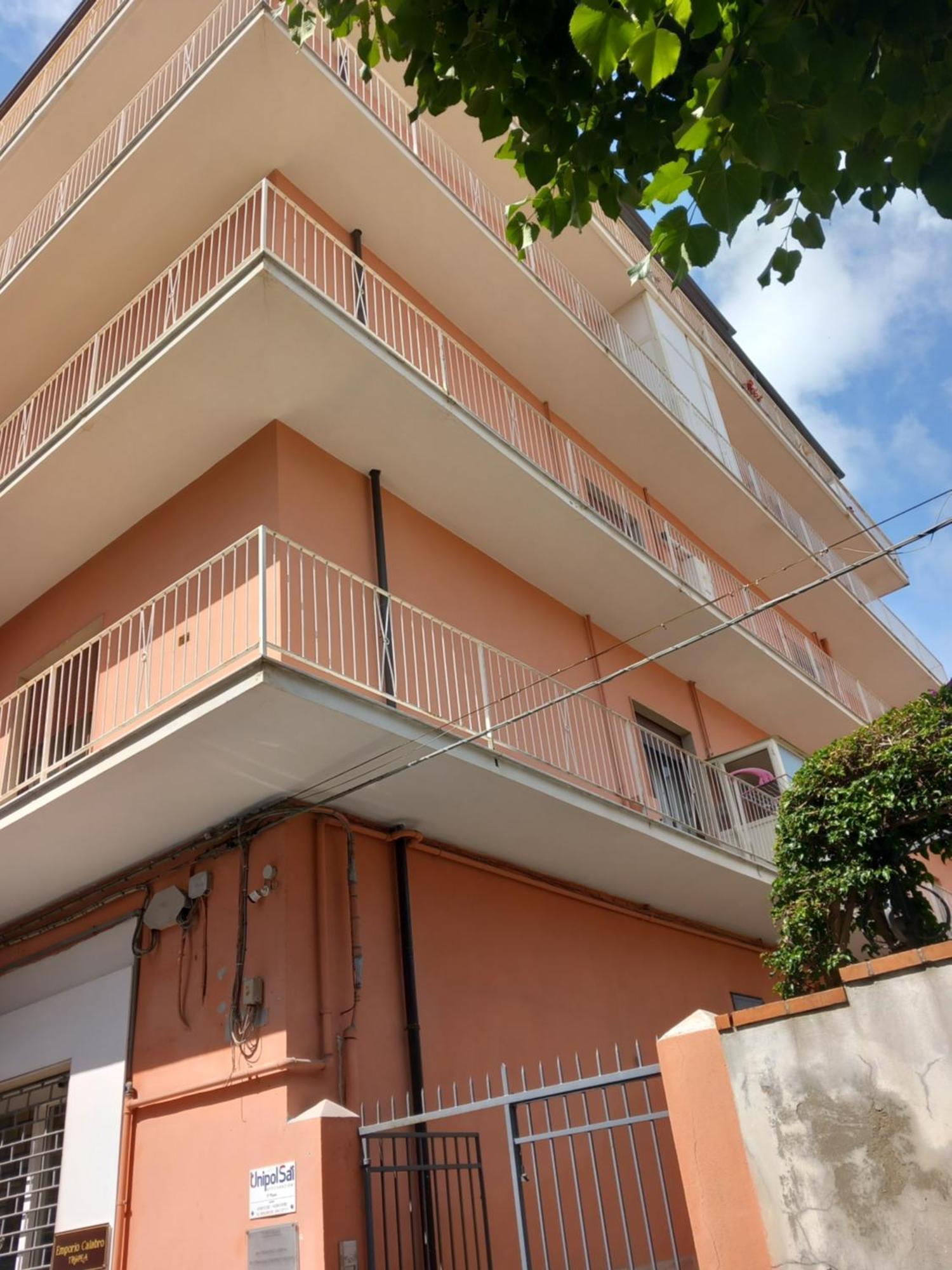 B&B Donna Ca' Тропеа Екстериор снимка